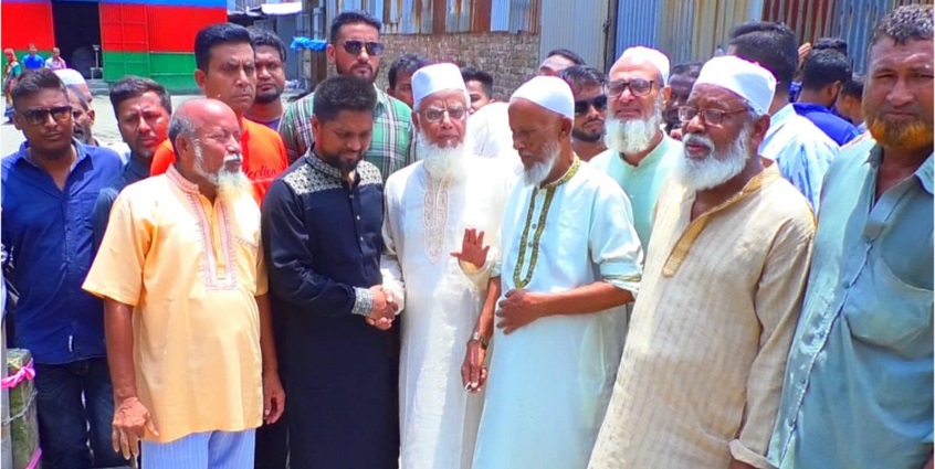 ফতুল্লায় জলাবদ্ধতা নিরসনের উদ্যোগ নিলেন যুবদল নেতা রনি