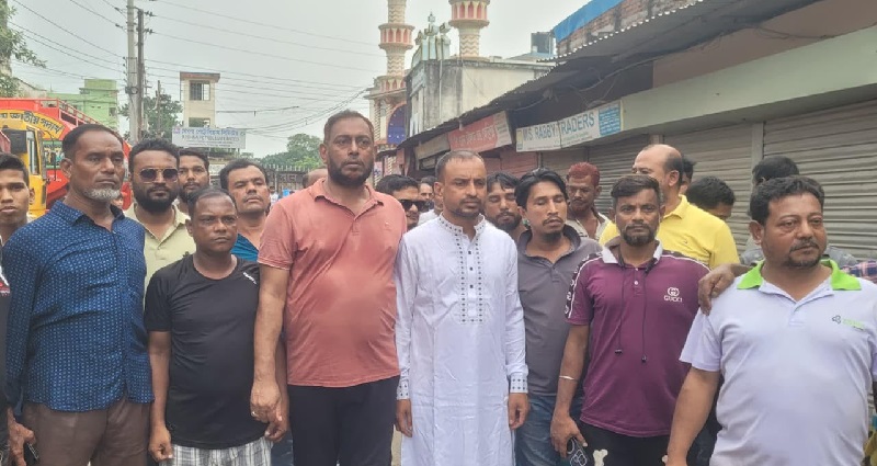 মেঘনা ও পদ্মা ডিপোতে চাঁদাবাজি বন্ধে মাঠে বিএনপি নেতা মনির হোসেন