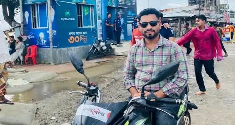 তালতলীতে ইয়াবাসহ ব্যবসায়ী আটক, গাড়ি ফেলে পালিয়ে যান কালবেল‘র সাংবাদিক 