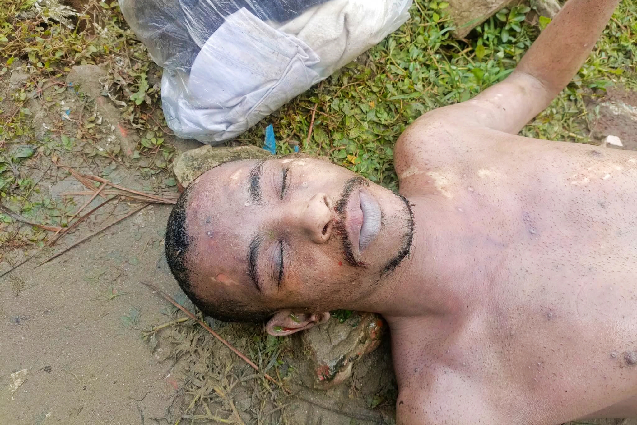 ফতুল্লায় পুকুর থেকে অজ্ঞাত ব্যক্তির লাশ উদ্ধার