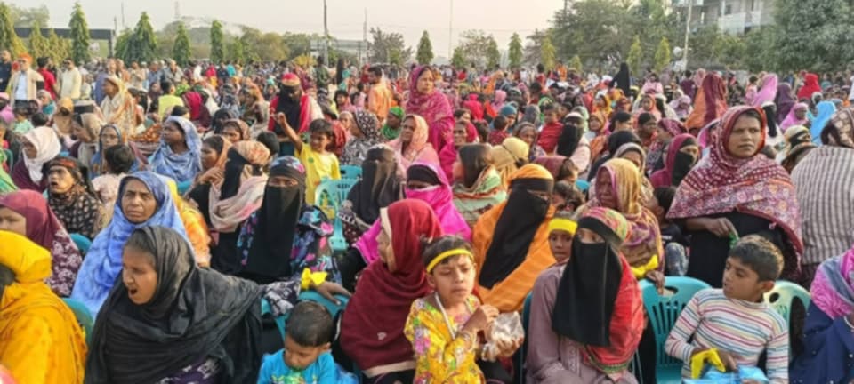 আমতলীতে ধানের শীষের জনসভায় জনতার ঢল!