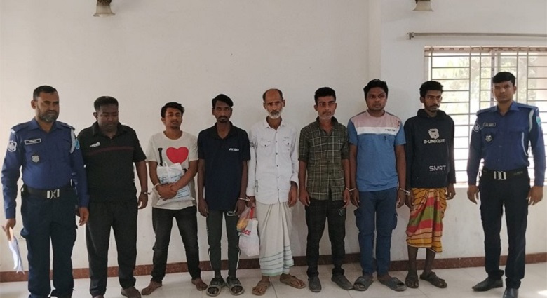 বন্দরে মদ গাঁজাসহ মাদক বিক্রেতা গ্রেপ্তার